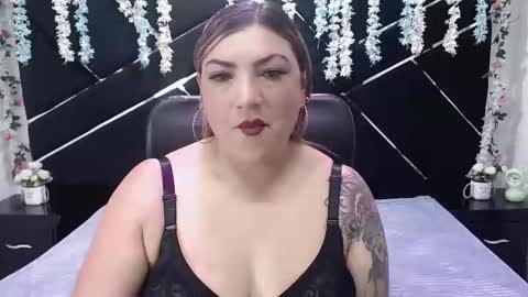 miaa_sweett_x online show from April 17, 2:58 am