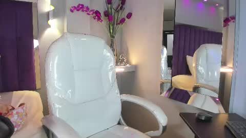 Mia Camille online show from July 2, 6:46 pm
