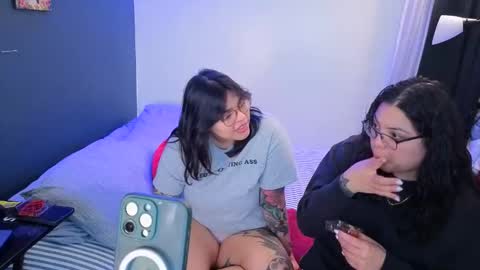 Mia online show from February 11, 3:32 am