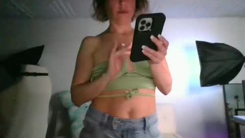 miaellababy online show from March 25, 3:57 am