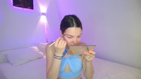Mia online show from May 11, 1:01 am