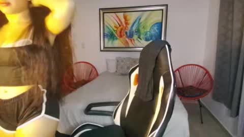 miafunny5 online show from November 12, 10:23 pm