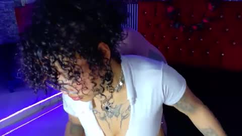 MIA VELEZ online show from February 19, 8:13 am