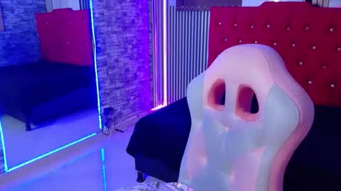 MIA VELEZ online show from February 3, 4:54 am