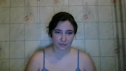 Mia online show from June 25, 2:55 pm