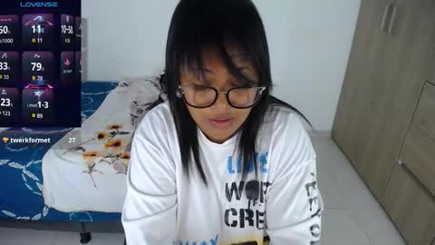 miajoseph_ online show from September 10, 4:57 am