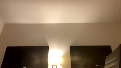 miamiclos1 online show from February 19, 5:05 am