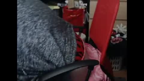 maya online show from February 17, 8:46 am