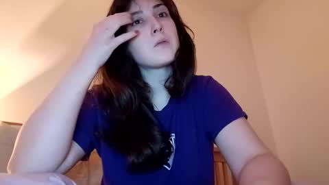 miamoon123 online show from December 5, 8:17 pm