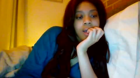 MiaMuffn online show from March 16, 3:31 am