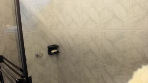 Mia online show from October 28, 10:22 pm