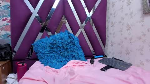 Mia Quevedo online show from February 28, 4:20 pm