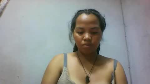 miarii online show from May 9, 11:38 am