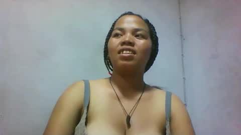 miarii online show from May 11, 4:26 pm