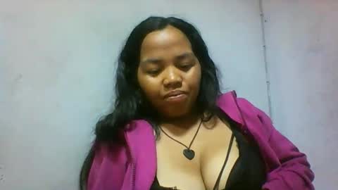 miarii online show from May 21, 4:19 am