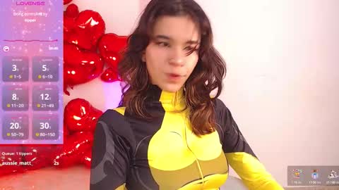 Snapshot of miascarlet_16 chatting on October 1, 2:38 pm miascarlet_16 online show from October 1, 2:38 pm