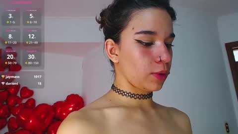Snapshot of miascarlet_16 chatting on October 4, 2:59 pm miascarlet_16 online show from October 4, 2:59 pm