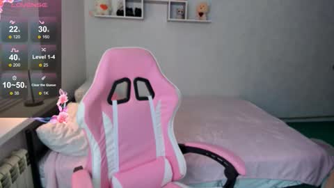 Mia  online show from October 7, 10:06 pm