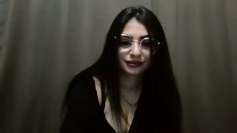 MiaSolee online show from December 4, 9:36 pm