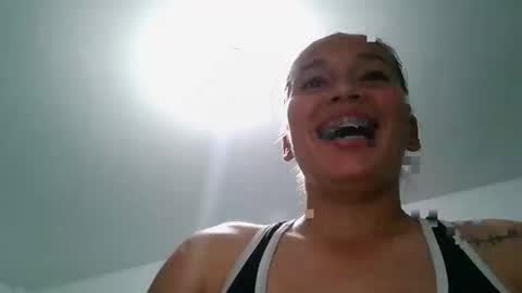 MiaValeria online show from December 3, 2:01 am