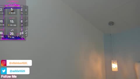 Snapshot of miavillalobos_ chatting on October 22, 11:56 am Mia Villalobos online show from October 22, 11:56 am