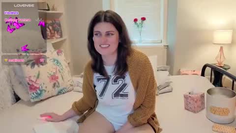 Mia  online show from September 24, 2:35 pm