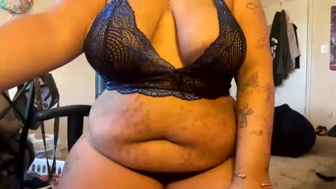 Snapshot of miaya8k chatting on October 13, 2:41 pm Princessmya online show from October 13, 2:41 pm