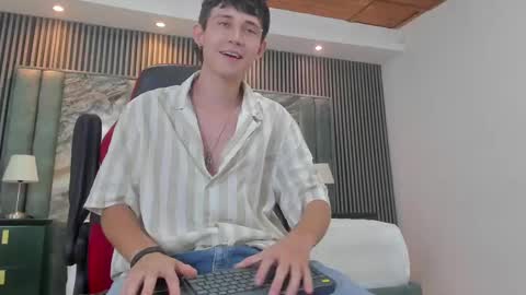 Michael online show from September 16, 6:44 pm