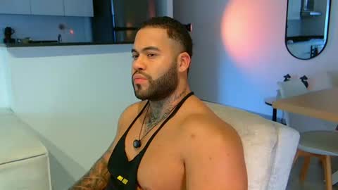 Michael Salens independent model online show from June 29, 9:36 pm