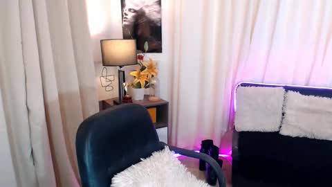 michaelagoddess online show from November 20, 6:49 pm