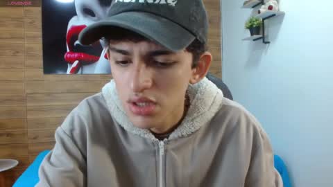 michaelkoiv online show from December 4, 12:27 pm