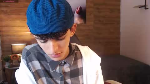 michaelkoiv online show from March 28, 11:44 am