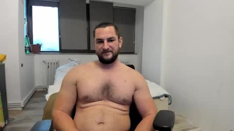 michaelragnar90 online show from November 7, 2:30 pm