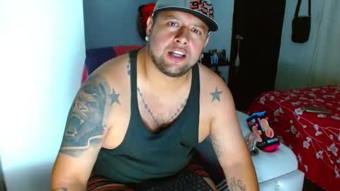 Snapshot of michell_myers chatting on February 14, 3:36 pm michell_myers online show from February 14, 3:36 pm