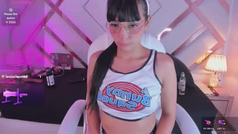 michelle_cutee_ online show from January 6, 8:13 pm