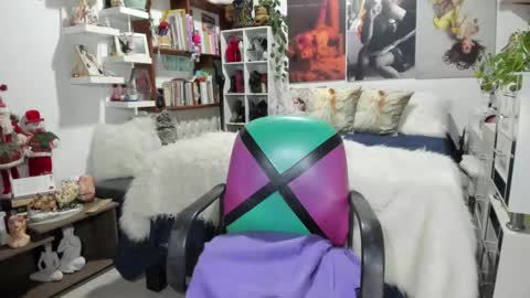 michelle apihel online show from December 16, 11:11 pm