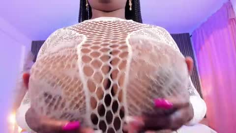 michellepreston_ online show from May 9, 1:06 pm
