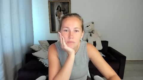 Michelle online show from August 8, 4:11 am