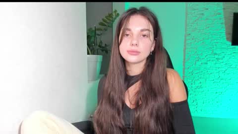 Michellee online show from October 13, 5:04 pm