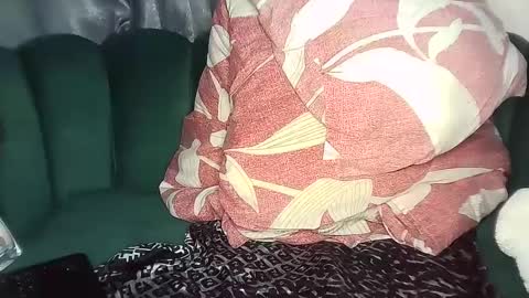 Kelly online show from October 1, 9:57 pm