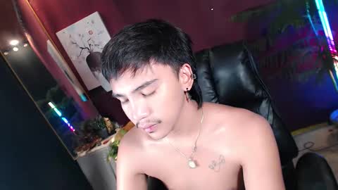 Kitty online show from May 17, 11:58 pm