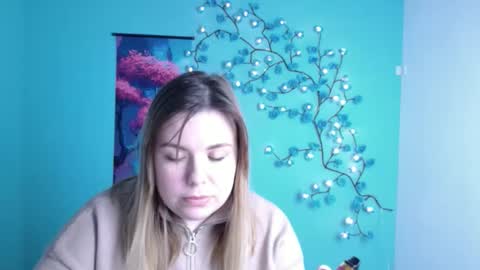 Mariana online show from October 28, 12:28 pm