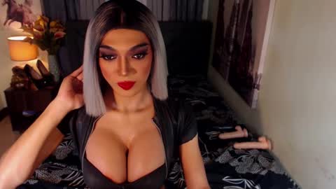 Snapshot of midnightscentxx chatting on January 20, 6:10 am KATE online show from January 20, 6:10 am