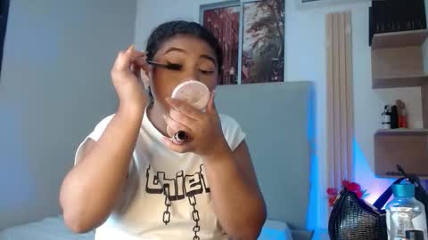 miel online show from March 15, 2:42 pm