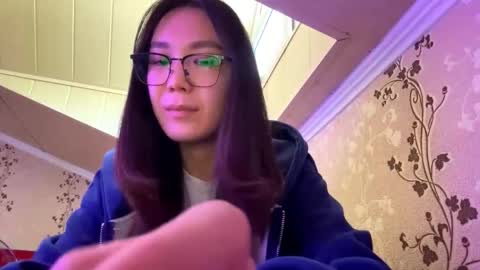 migdaliafenlon online show from October 5, 10:23 am