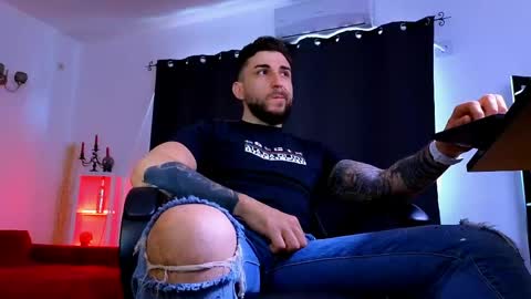 MightyAaron online show from May 9, 7:25 am