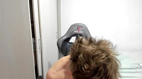 Miguel Hernandez online show from October 27, 2:17 pm