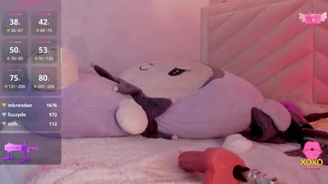   online show from October 25, 3:34 pm