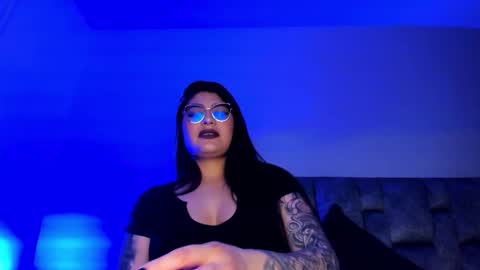 mia online show from September 29, 9:58 pm