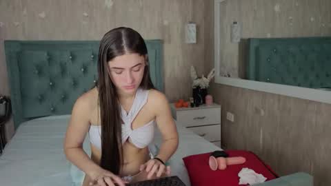 miia_velvett online show from February 27, 2:53 pm